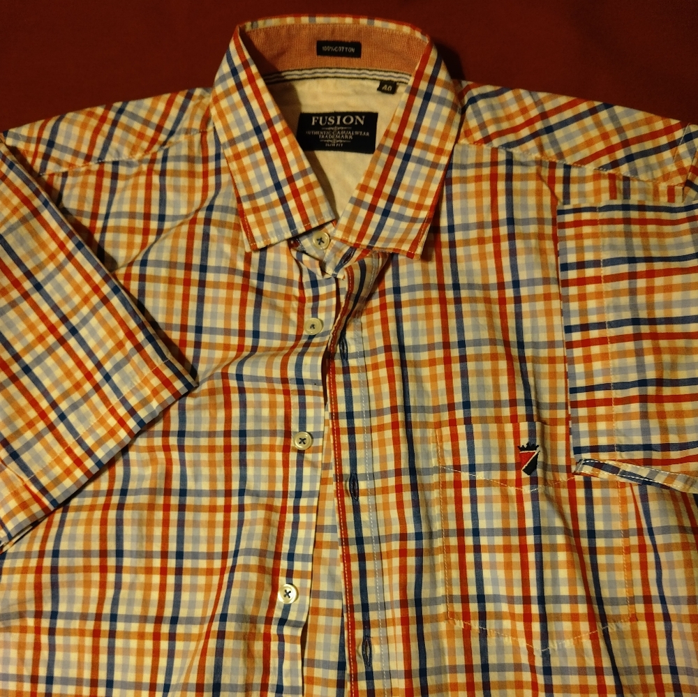 Shirt - Picture 5 of 6